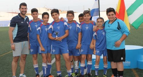 Ocho Torneos Clausuran las Escuelas Deportivas de Fútbol