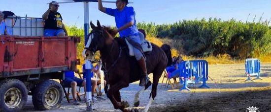 CARRERA DE CINTAS A CABALLO A BENEFICIO DEL CLUB DE ATLETISMO