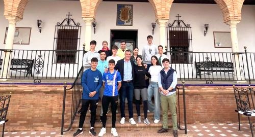 22 ALUMNOS Y ALUMNAS DE BOLLULLOS REALIZAN SUS PRÁCTICAS EN EL AYUNTAMIENTO