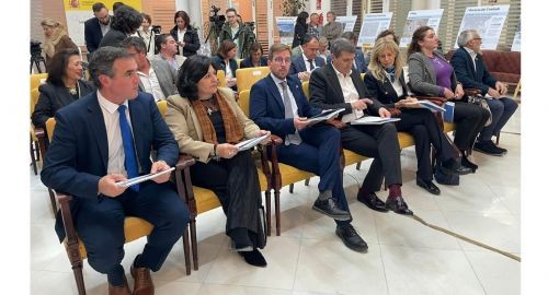 EL AYUNTAMIENTO RECIBE LOS DOS PRIMEROS MILLONES DE EUROS DE LOS FONDOS DE DOÑANA