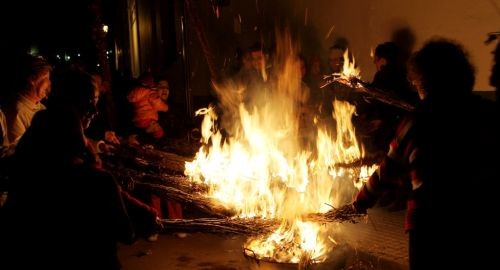 Esta noche Bollullos volverá a quemar las "Gamonitas" antes de la Inmaculada