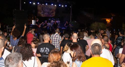 PEPE ROCA Y CAPITÁN DRAKE PUSIERON LA MÚSICA EL PASADO SÁBADO EN EL PARQUE MUNICIPAL