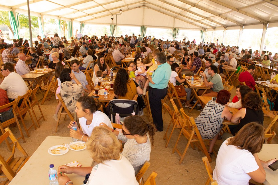 BOLLULLOS RESPONDE EN EL DÍA DE “TODOS CON LA MADRE”