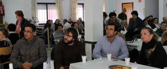 Desayuno en el Centro de Día de Mayores