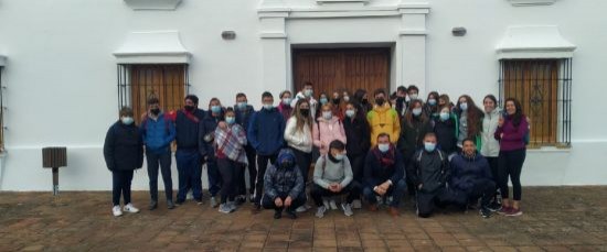 JÓVENES BOLLULLEROS DISFRUTARON DE UNA INTENSA JORNADA DE CONVIVENCIA EN HUERTO RAMÍREZ