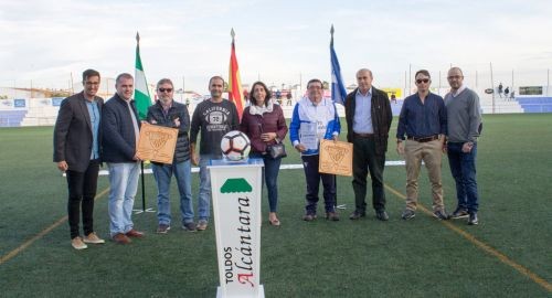 INAUGURACIÓN DE LAS ÚLTIMAS ADQUISICIONES PARA EL BOLLULLOS C.F Y LAS ESCUELAS DEPORTIVAS MUNICIPALE
