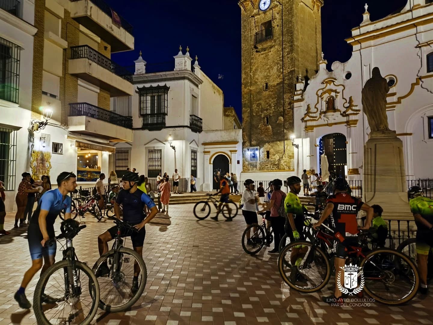 BUEN AMBIENTE Y GRAN PARTICIPACIÓN EN LA II RUTA SEMI-NOCTURNA BTT