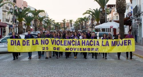 EL ÁREA DE LA MUJER DE BOLLULLOS CONMEMORA EL DÍA  INTERNACIONAL CONTRA LA VIOLENCIA