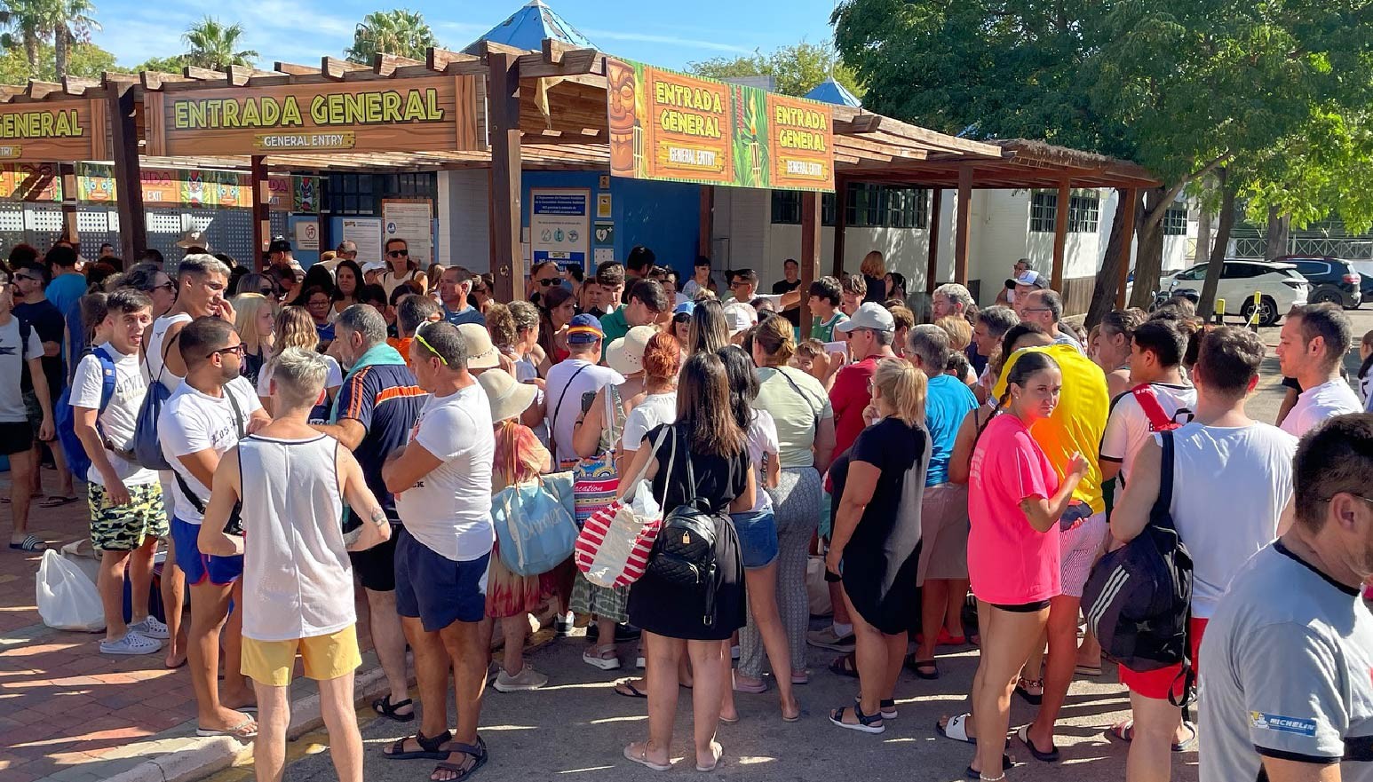 300 CIUDADAN@S DISFRUTARON DEL DÍA DE BOLLULLOS EN GUADALPARK - VERANO 2024