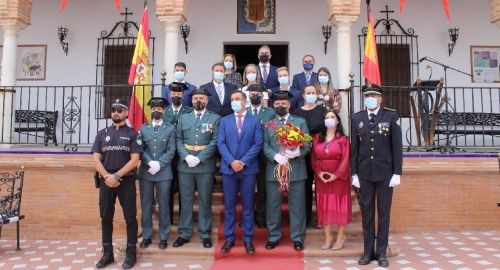 AYUNTAMIENTO Y GUARDIA CIVIL CELEBRAN EL DÍA DE LA HISPANIDAD