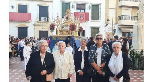 PROCESIÓN EXTRAORDINARIA DEL CENTENARIO DE LAS HERMANAS DE CRISTO REY EN BOLLULLOS.