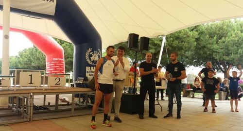 LA ESCUELA MUNICIPAL DE RUNNING PARTICIPA EN LA III CARRERA SOLIDARIA BOMBEROS UNIDOS