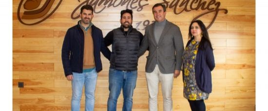 EL ALCALDE VISITA LAS NUEVAS INSTALACIONES DE JAMONES SÁNCHEZ