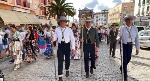 LA HERMANDAD DEL ROCÍO DE BOLLULLOS SE ECHÓ AL CAMINO TRAS TRES AÑOS DE ESPERA.