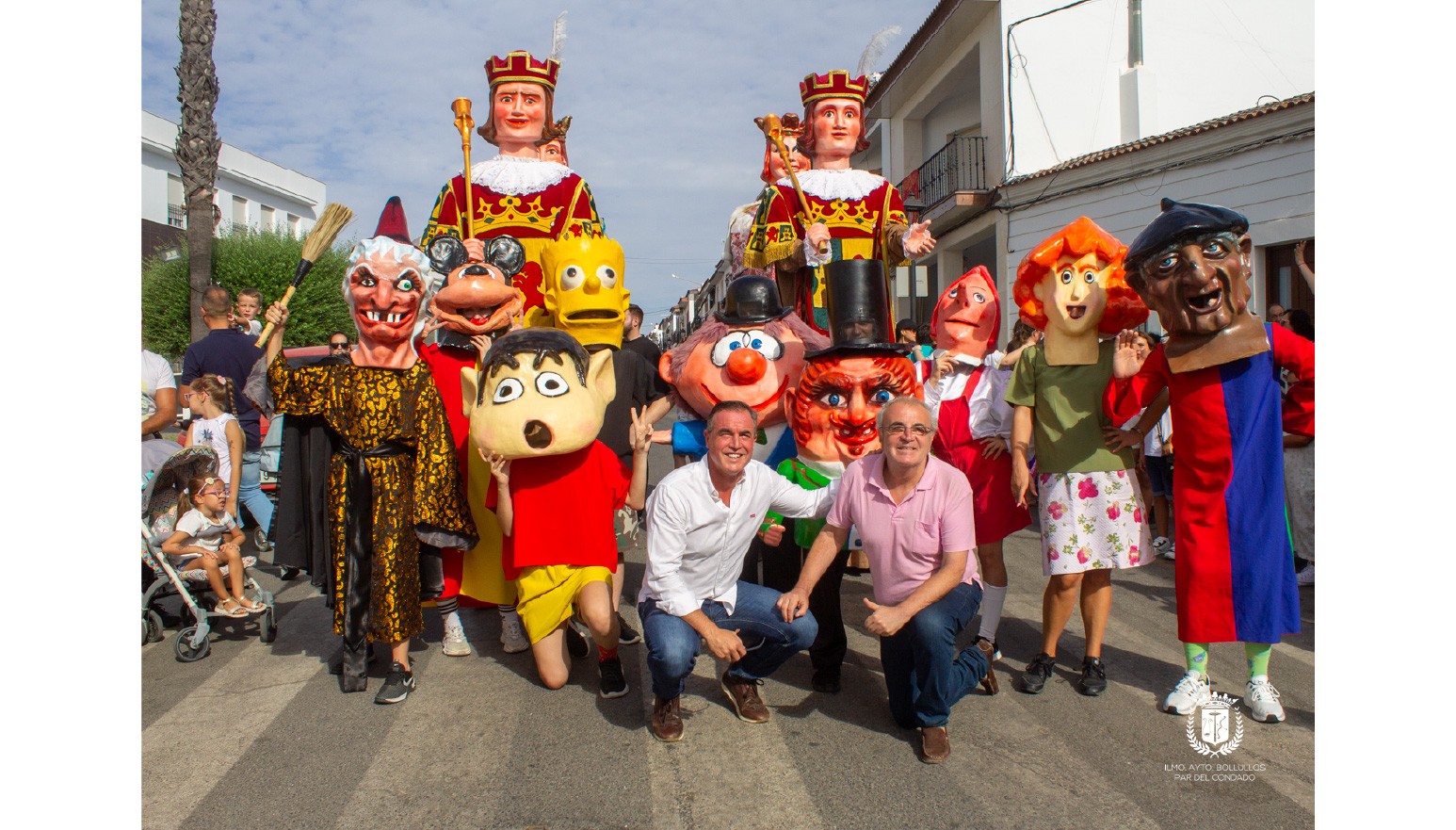 LA CABALGATA DE GIGANTES Y CABEZUDOS INAUGURARON LA FERIA PARA NUESTROS MÁS PEQUEÑOS