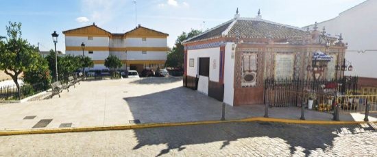EL AYUNTAMIENTO DE BOLLULLOS HONRA A D. ANTONIO IGLESIAS MAIRENA CON UNA PLAZA EN SU NOMBRE