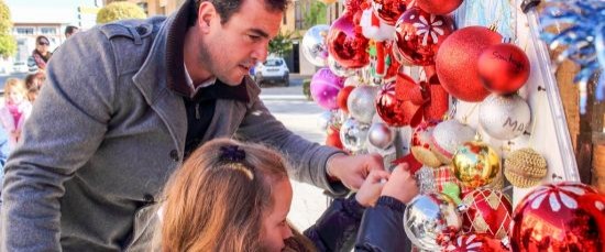 EL COLEGIO PÚBLICO MANUEL PÉREZ HACE SU APORTACIÓN A LA NAVIDAD