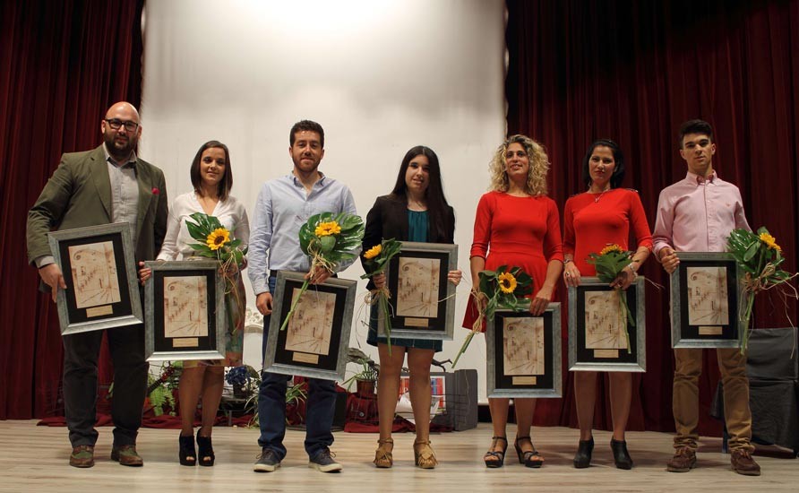 LA CONCEJALIA DE JUVENTUD  ENTREGÓ EL VIERNES LOS PREMIOS BOLLULLOS JOVEN 2015