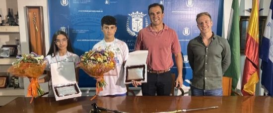 RECIBIMIENTO INSTITUCIONAL A LOS BOLLULLEROS CAMPEONES DE ANDALUCÍA DE MARCHA NÓRDICA