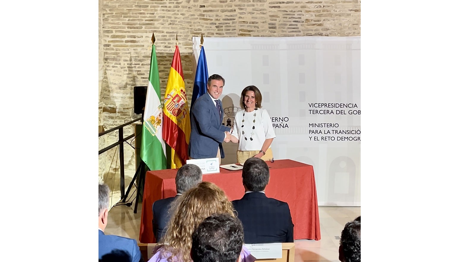 ALCALDE Y MINISTRA DE TRANSICIÓN ECOLÓGICA FIRMAN PROTOCOLO PARA SUBVENCIÓN DE 4.1 MILLONES DE EUROS