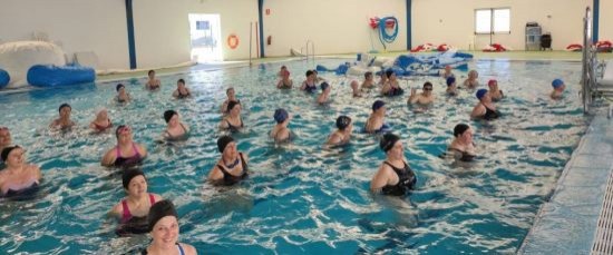 CLAUSURA DE LAS ESCUELAS DEPORTIVAS Y DE LAS ACTIVIDADES PARA MAYORES EN LA PISCINA MUNICIPAL