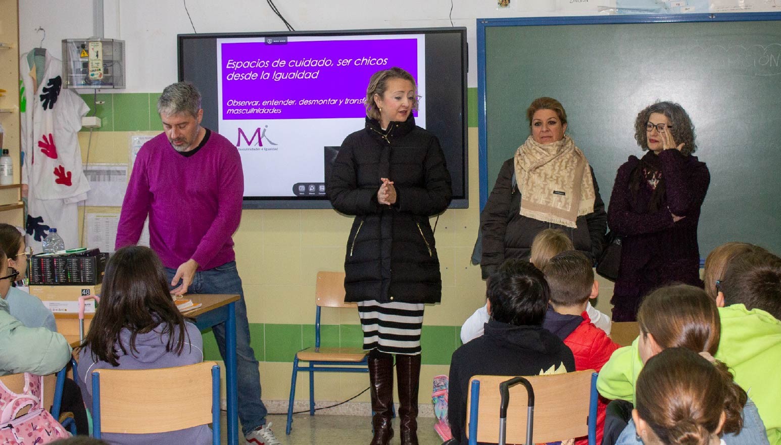 CHARLAS SOBRE LA IGUALDAD EN LOS CEIP DE BOLLULLOS PAR DEL CONDADO
