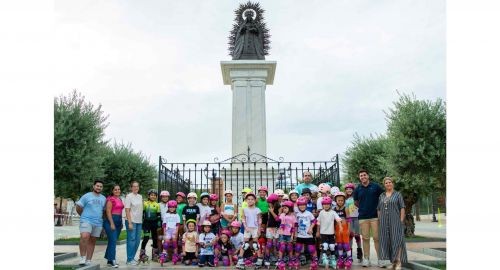 LOS NIÑ@S DISFRUTAN EN LA I YINCANA PRE-FERIA EN LA AVDA. DE LA CORONACIÓN