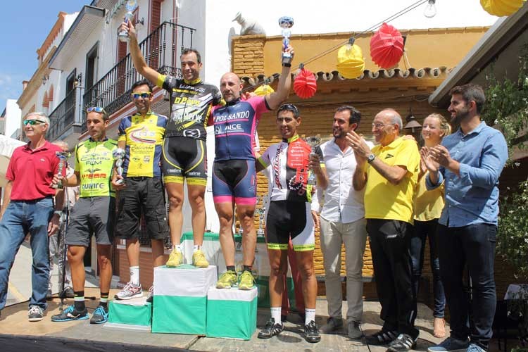 El LIX Gran Premio de Ciclismo Ciudad de Bollullos se sobrepuso a la Federación y Administración par