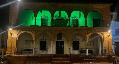 NUESTROS EDIFICIOS SE ILUMINAN DE VERDE POR LA LUCHA CONTRA EL CÁNCER