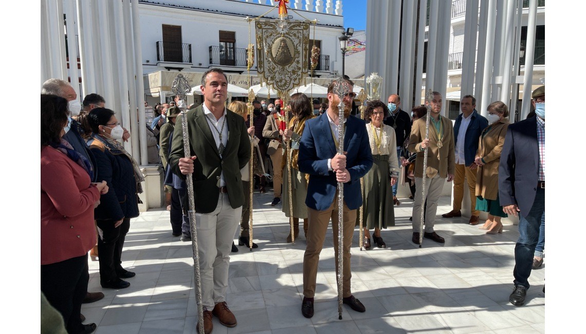 LA HERMANDAD DEL ROCÍO DE BOLLULLOS PEREGRINA HASTA ALMONTE