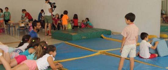 EL CONCEJAL DE DEPORTES INAUGURA LOS CAMPAMENTOS DE VERANO 2015 DE BOLLULLOS