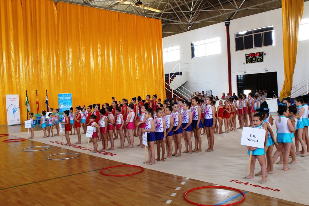 BOLLULLOS ACOGE EL "I TORNEO DE PRIMAVERA DE GIMNASIA RÍTMICA"
