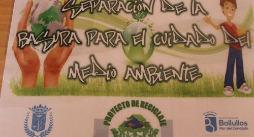 EL AYUNTAMIENTO DE BOLLULLOS INSTALARÁ PAPELERAS DE RECICLAJE EN EL COLEGIO PÚBLICO MANUEL PÉREZ