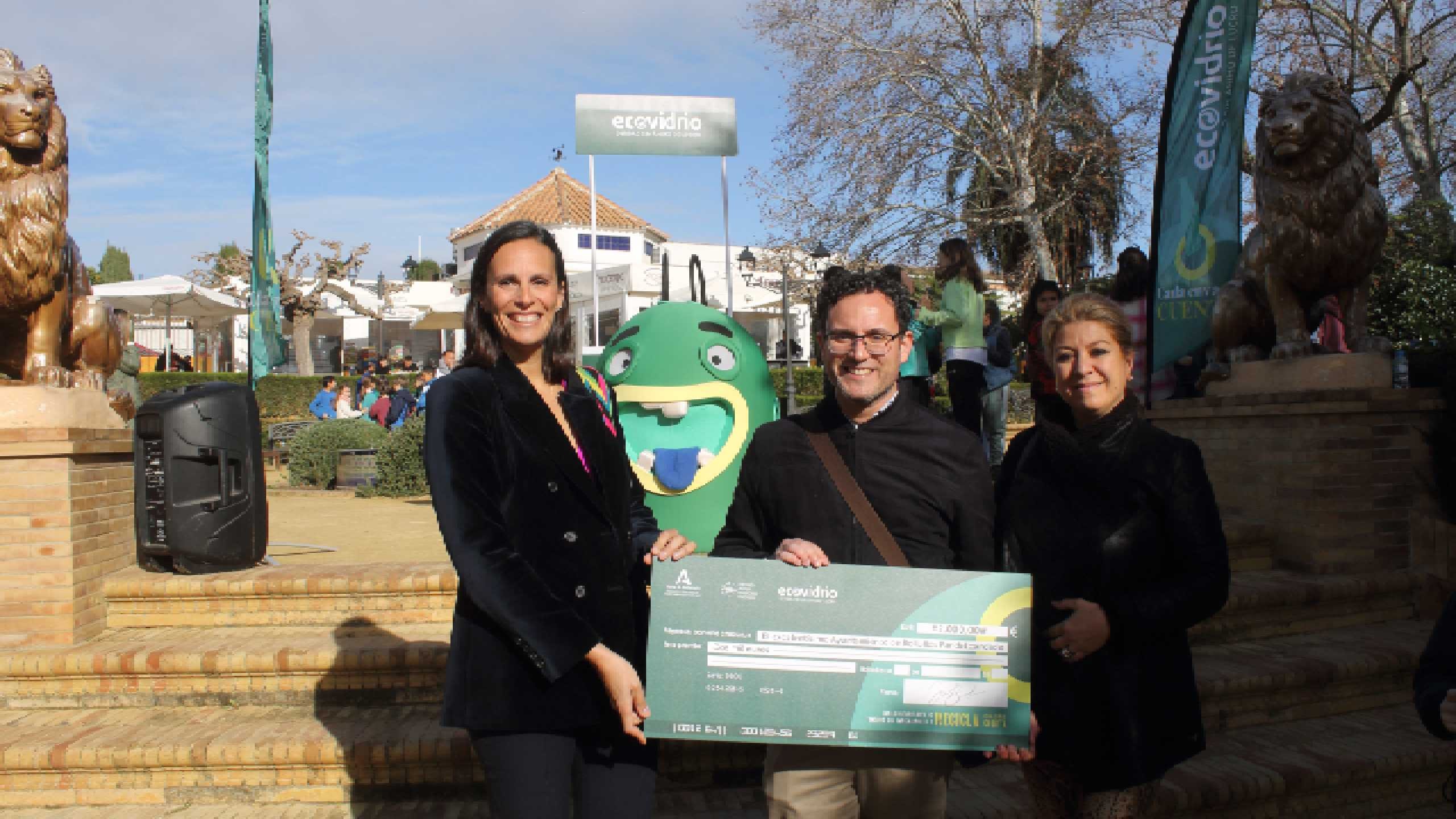 JORNADA DE SENSIBILIZACIÓN AMBIENTAL CON TALLERES DE ECOVIDRIO