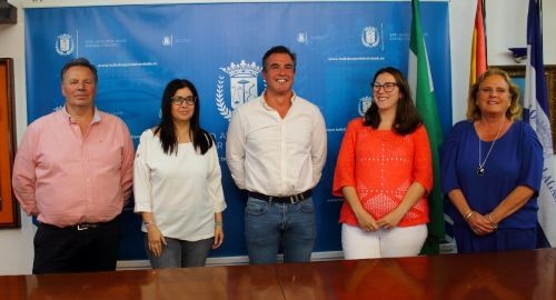 EL AYUNTAMIENTO Y LA HERMANDAD DEL ROCÍO  SE REÚNEN DE CARA A  LA ROMERÍA 2023