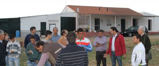 GRAN INTERÉS DE LOS AGRICULTORES BOLLULLEROS A LA INICIATIVA MUNICIPAL SOBRE EL CULTIVO DE ALOE-VERA