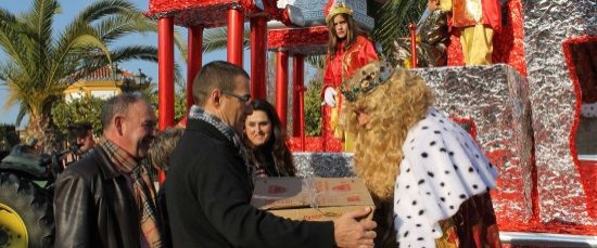 LA CABALGATA DE REYES SALDA SU CELEBRACIÓN SIN INCIDENCIAS Y CON UNA GRAN ACOGIDA CIUDADANA