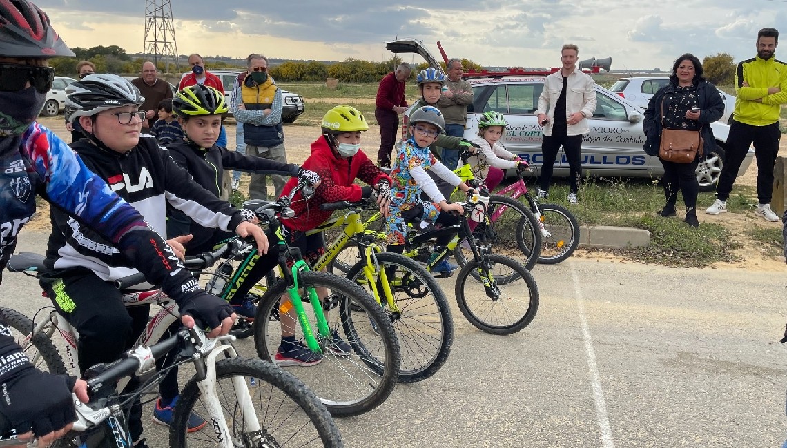 PRIMERA DE LAS SEIS PRUEBAS DE LOS XLIV CAMPEONATOS ESCOLARES DE CICLISMO