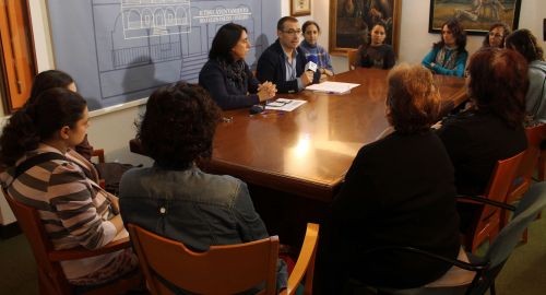 PACO DÍAZ, ALCALDE DE LA CIUDAD, FIRMA 12 CONTRATOS DEL PROGRAMA DE INCLUSIÓN SOCIAL