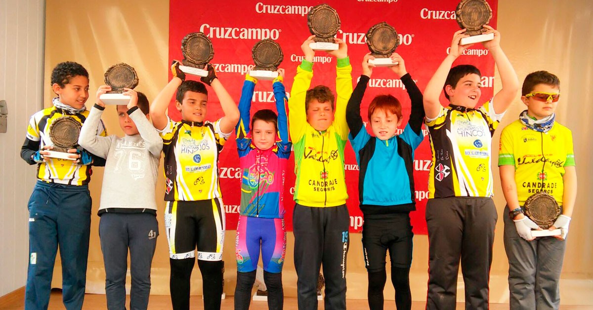 Gran espectáculo de Bicicletas Valdayo AC San Antonio en la Palma del Condado