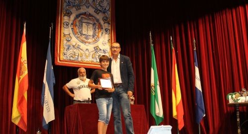 RECONOCIMIENTO A CARLOS RAPOSO EN LA GRAN GALA DEL DEPORTE DE BOLLULLOS PAR DEL CONDADO