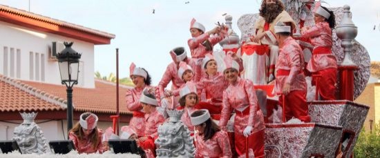 Bollullos disfruta con su Cabalgata de Reyes 2017