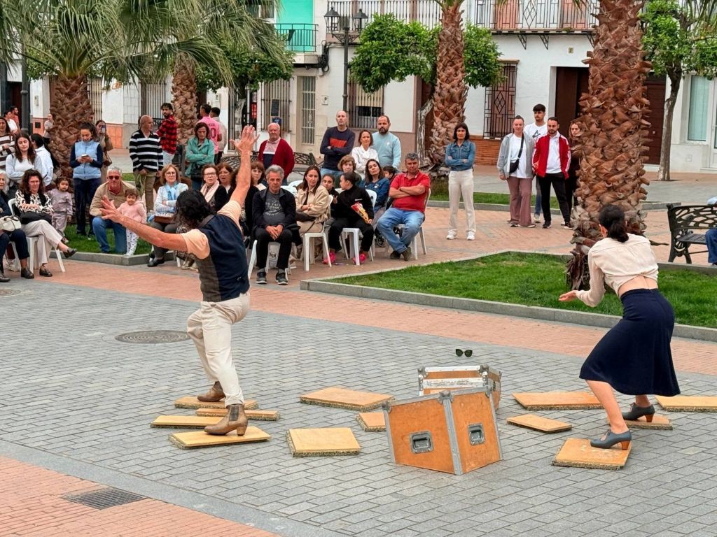 BRILLANTE ESPECTÁCULO DE LA COMPAÑÍA DE DANZA DE MARCOS VARGAS Y CLOE BRULÉ
