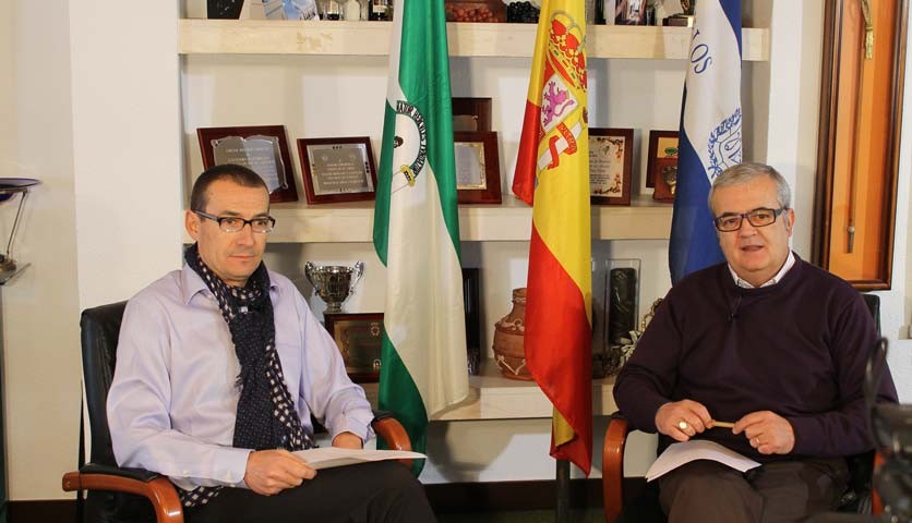 EL ALCALDE DE BOLLULLOS MUESTRA SU CONFIANZA EN EL TRABAJO REALIZADO PARA SACAR ADELANTE A BOLLULLOS
