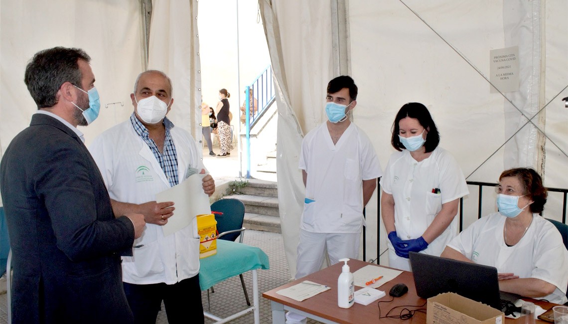 8.000 CIUDADANOS HAN PASADO POR LA CARPA DE VACUNACIÓN COVID19