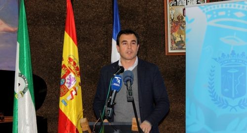 Rodríguez y Zarza presentan las obras de insonorozación del conservatorio de Bollullos
