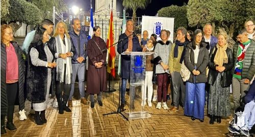 ENCENDIDO DEL ALUMBRADO NAVIDEÑO EN BOLLULLOS 2025