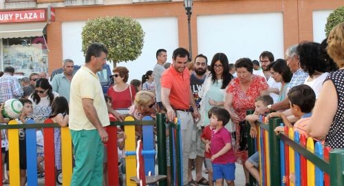 PARQUE INFANTIL PLAZA 8 DE MARZO