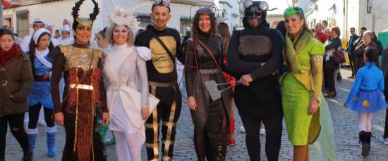 FANTÁSTICO FIN DE SEMANA DE CARNAVAL EN BOLLULLOS