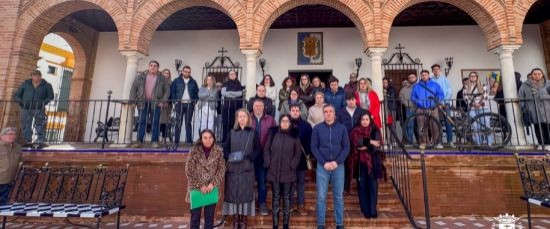 MINUTO DE SILENCIO POR LAS VÍCTIMAS DEL ACCIDENTE FERROVIARIO